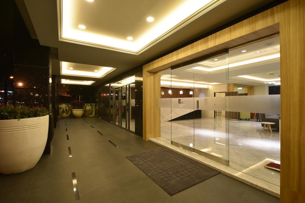Sun Hotel Kaohsiung Luaran gambar
